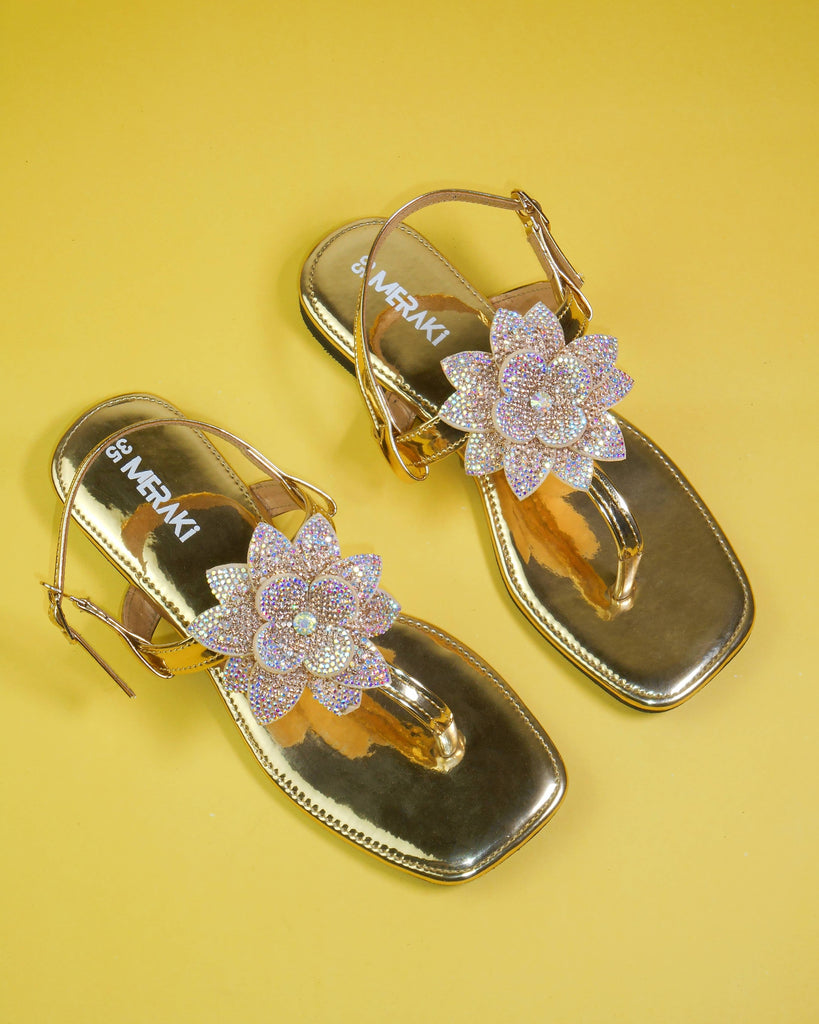 Aurelia Golden Flat Sandal for women