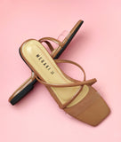 Narcissa Caramel - Flat sandals for women