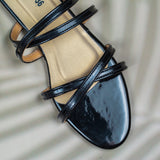 LYNDA Black- Flat sandals for women