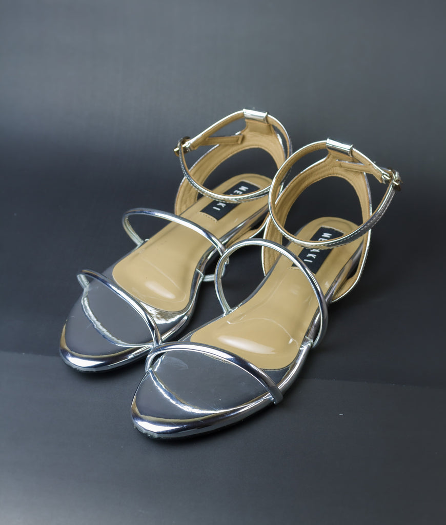 Joannah  Silver - Flat sandals for women